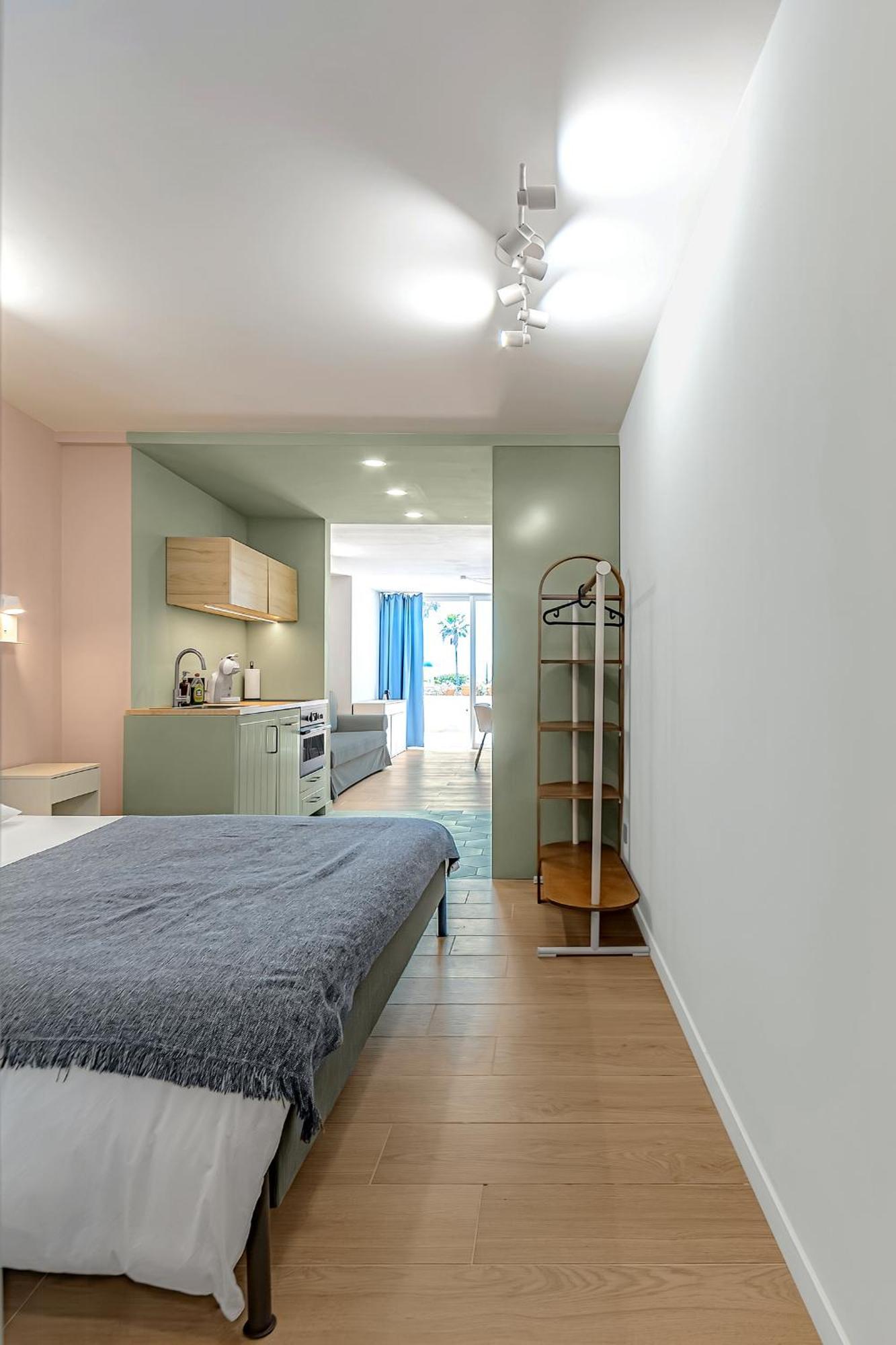Newly Renovated Studio 2 Min From Playa La Arena Puerto de Santiago  Exteriör bild