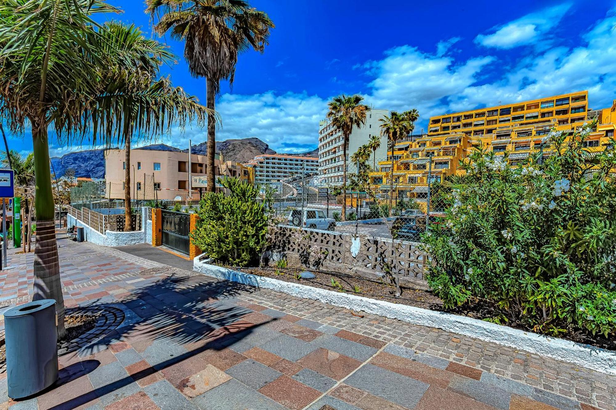 Newly Renovated Studio 2 Min From Playa La Arena Puerto de Santiago  Exteriör bild