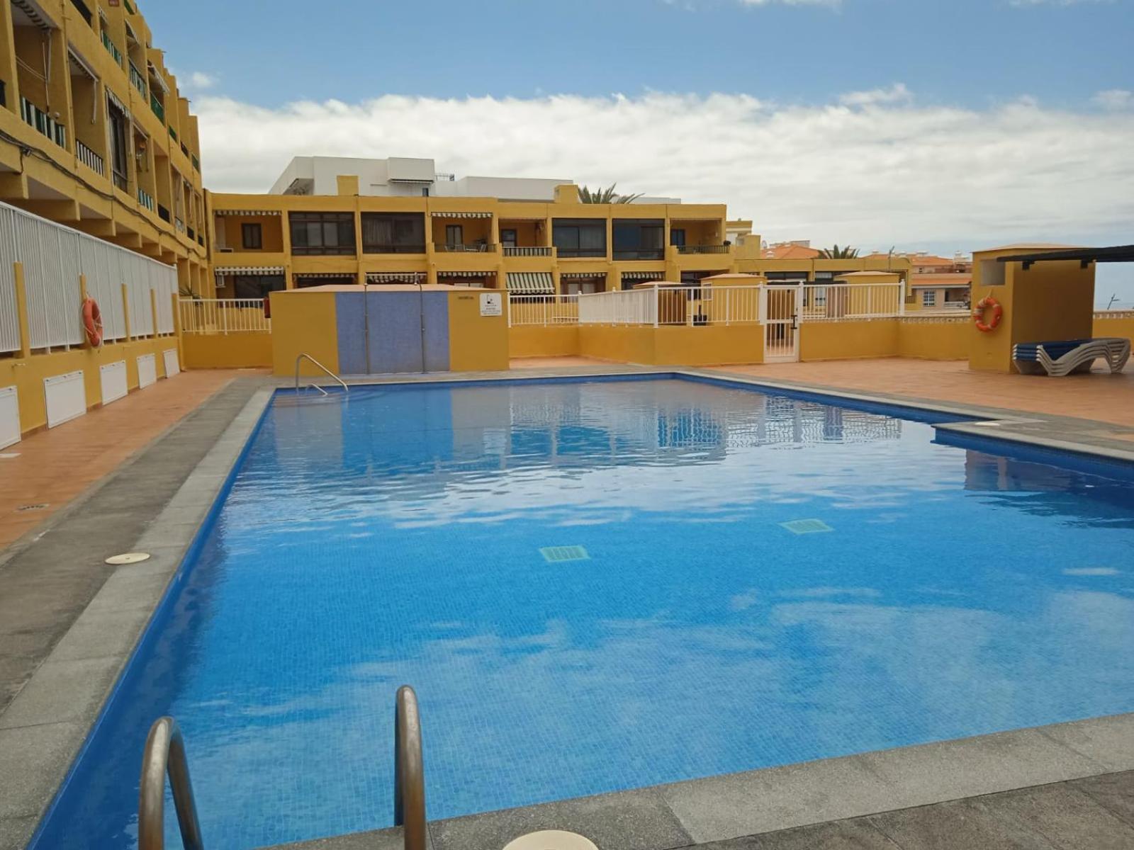 Newly Renovated Studio 2 Min From Playa La Arena Puerto de Santiago  Exteriör bild